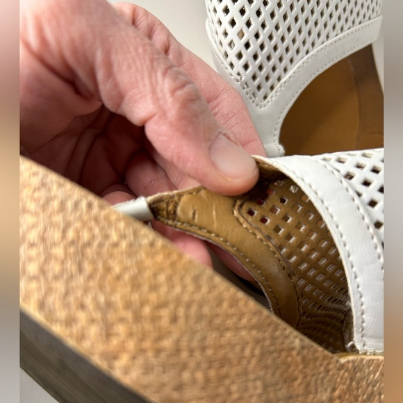 Clark’s Collection Platform Open Toe Wedge Sandal Size 8.5 - Picture 8 of 13